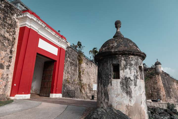 La Puerta de San Juan / The San Juan Gate