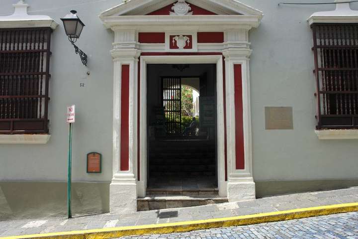 Seminario Conciliar de San Ildefonso Entrance