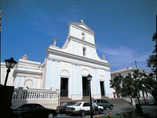 Catedral de San Juan Outside